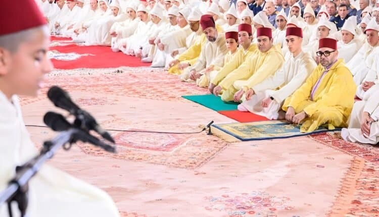 جلالة الملك يكرم أهل القرءان والحديث في حفل إحياء ليلة القدر