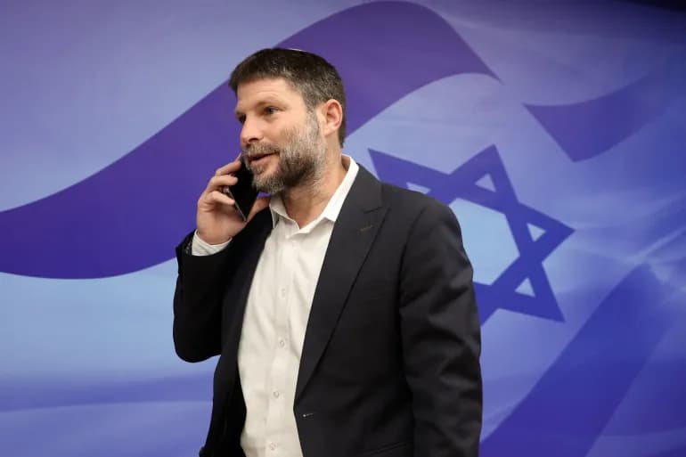 إسرائيل تعزز تسليح المستوطنين وسموتريتش يهدد بتحويل طولكرم إلى « خراب »