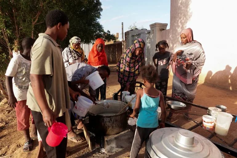 « الأغذية العالمي » يدعو لوقف فوري لإطلاق النار في السودان
