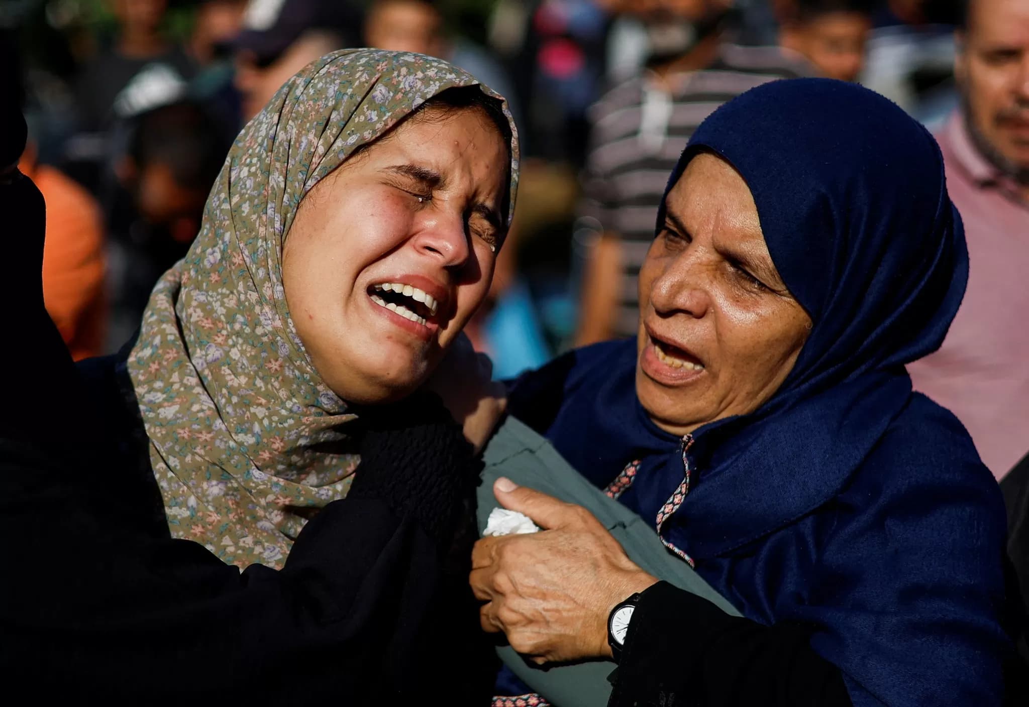 استشهاد عشرات الفلسطينيين في مجازر جديدة