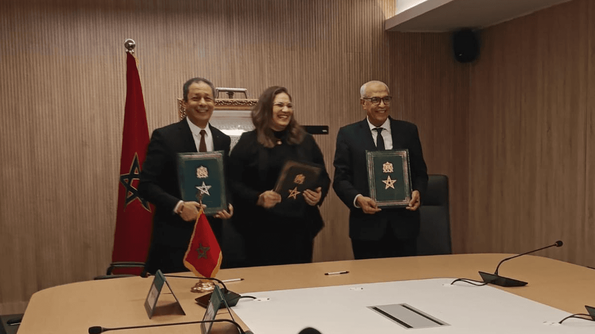 توقيع اتفاقية شراكة لتطوير ممارسة رياضة السباحة بالمغرب