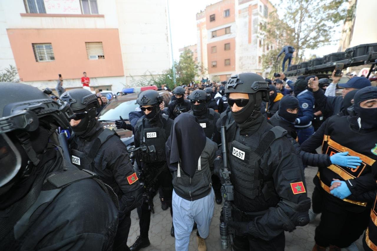 لحظة توقيف أربعة عناصر متطرفة
