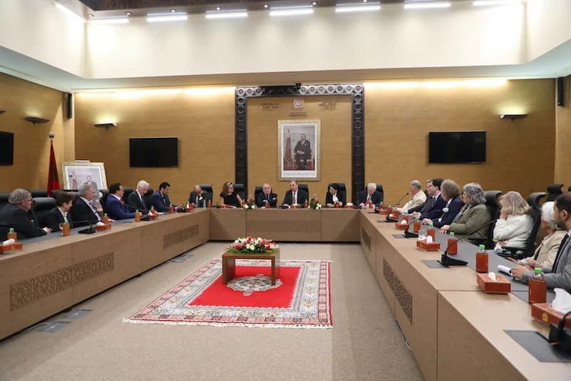 تبادل خبرات بين الموثقين المغاربة ونظرائهم الدوليين في لقاء مع وزير العدل
