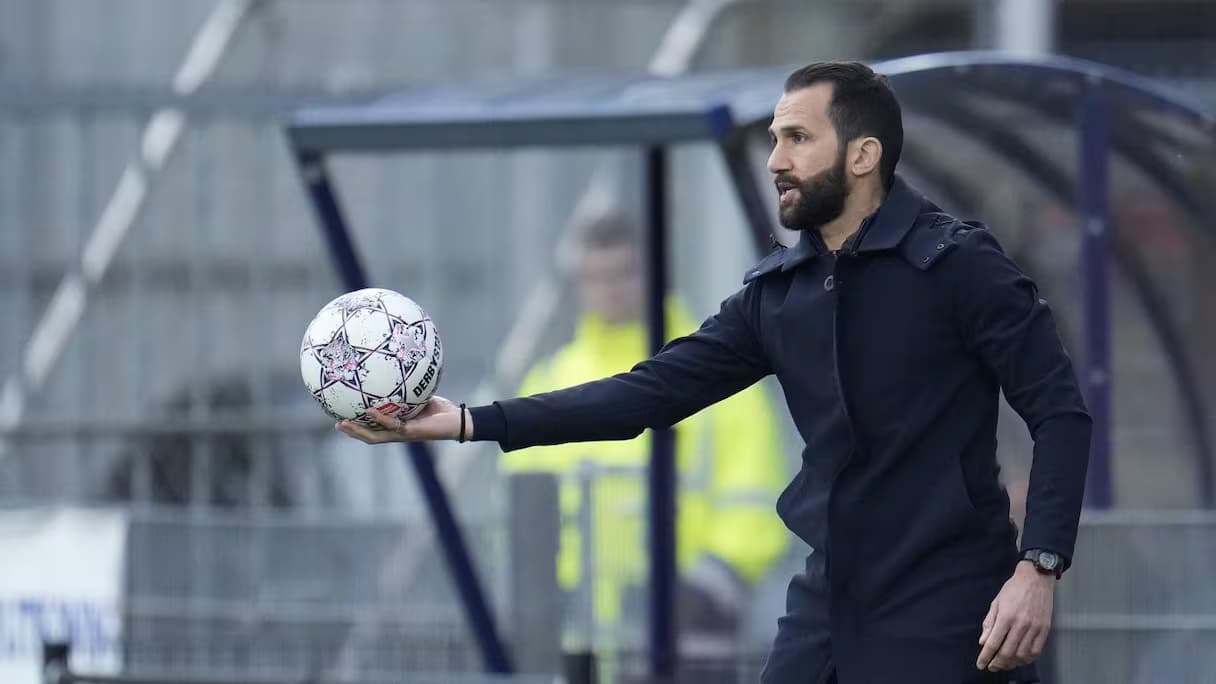 عادل رمزي مرشح لتدريب الزمالك