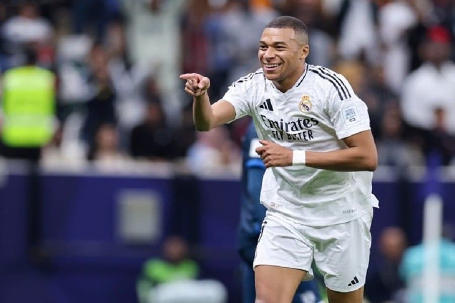 مبابي يكتب التاريخ مع ريال مدريد برقم قياسي جديد