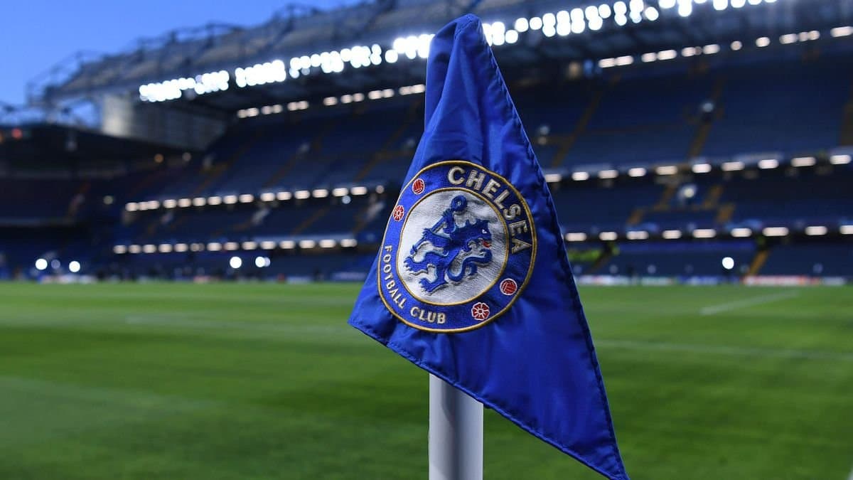 الدوري الإنجليزي: الاتحاد الإنجليزي يتهم تشيلسي بارتكاب 74 مخالفة تتعلق بالوسطاء