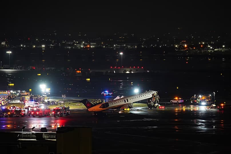 تصادم قوي يعطل حركة الطيران في لاغوارديا