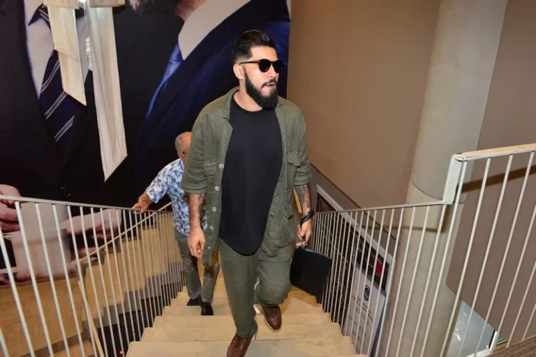 الدار البيضاء … صحافيون يتقدمون بشكايات ضد طوطو