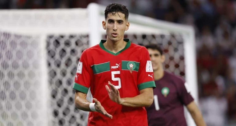 غياب نايف أكرد عن المغرب أمام فرنسا بداعي الإصابة في نصف نهائي كأس العالم قطر 2022