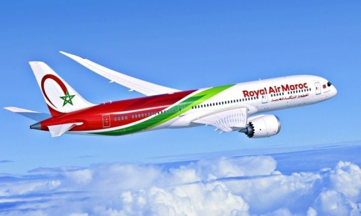 طائرة بعثة المنتخب الوطني أمامها بضع دقائق  للهبوط في مطار الرباط العاصمة 
