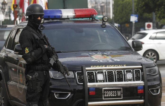 Police (14)