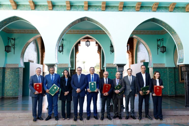 توصل الحكومة المغربية والنقابات التعليمية إلى اتفاق لتحسين النظام التعليمي الأساسي.