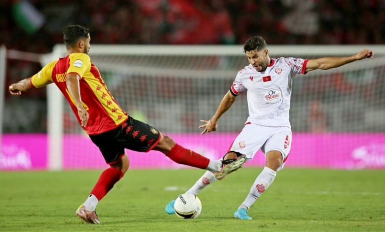 الوداد الرياضي يتأهل إلى المباراة النهائية في الدوري الإفريقي.