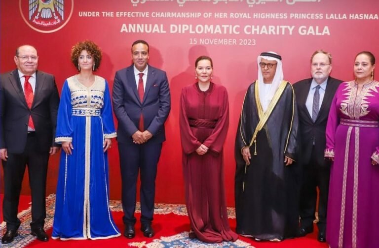 صاحبة السمو الملكي الأميرة للا حسناء تترأس حفل العشاء الدبلوماسي الخيري.