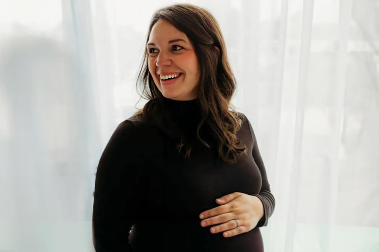 حالة طبية نادرة لسيدة أمريكية تعاني من رحم مزدوج…تحمل في كل رحم طفلاً واحداً.