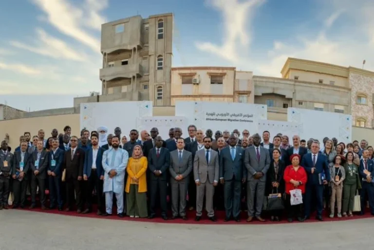 خبراء أوروبيون وأفارقة يدعون إلى دراسة الأسباب الواقعية لظاهرة الهجرة