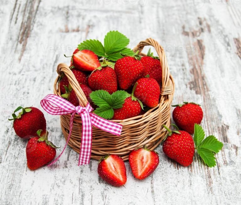 مصر ثالثا والمغرب عاشرا.. أكبر 10 دول إنتاجا للفراولة عالميا