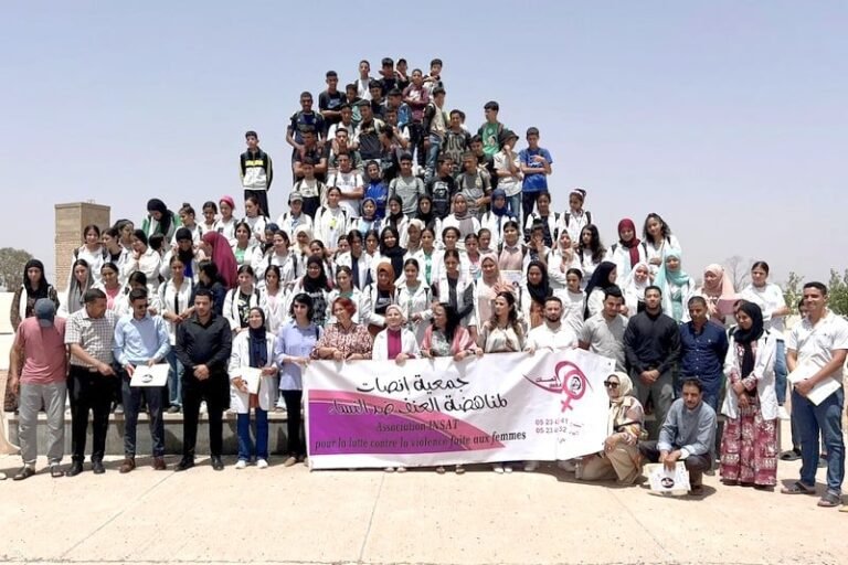 نشطاء يحسسون بمشاكل زواج القاصر