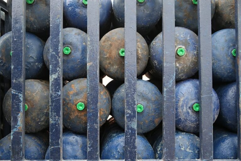 بقالون يتخلون عن بيع « البوطا الصغيرة » في أحياء الرباط بسبب إجراءات السلامة