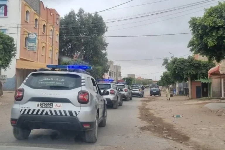 الاتجار بالممنوعات يوقف ثلاثة أشخاص