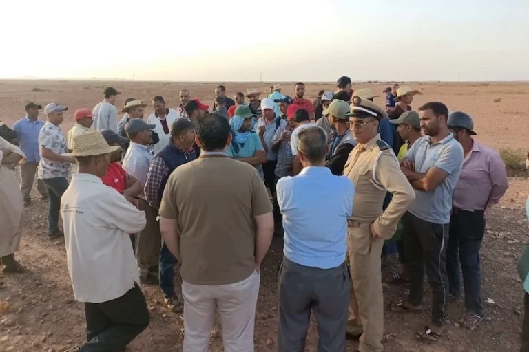 مسيرة ترفض « تعقيدات البناء » بأزيلال