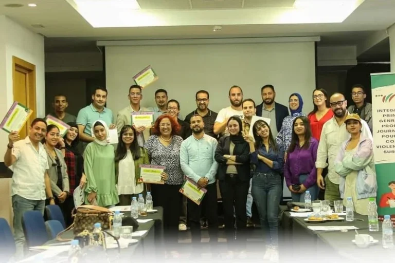 طنجة تحتضن إقامة لصحافيين وحقوقيين