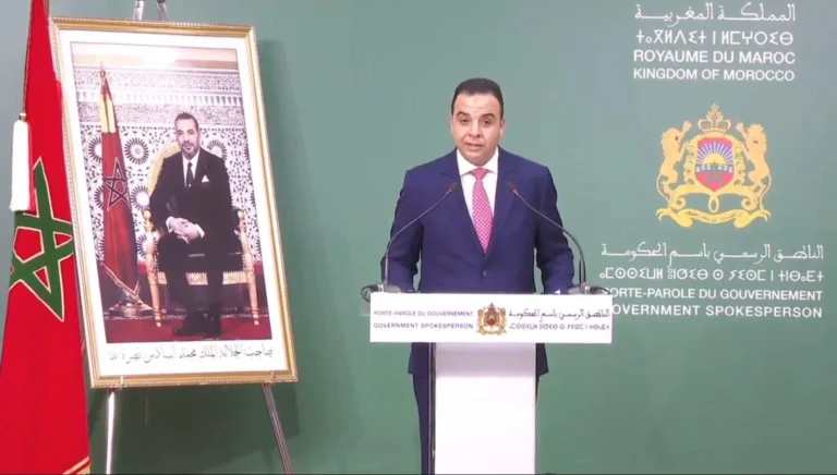 الحكومة تعلن الحفاظ على البرمجة الحالية لامتحانات كليات الطب والصيدلة