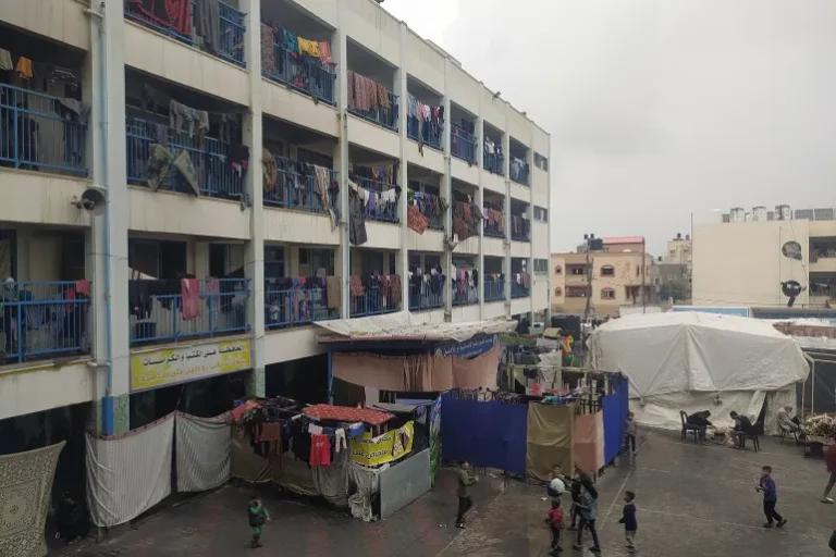 625 ألف طفل بغزة محرومون من الدراسة والدواء والغذاء