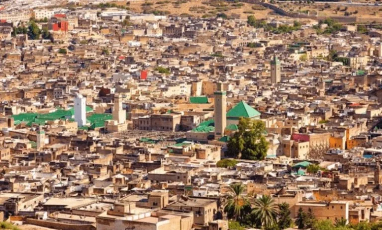 قطاع السياحة في فاس يشهد نمواً كبيراً باستثمارات تتجاوز 1.39 مليار درهم