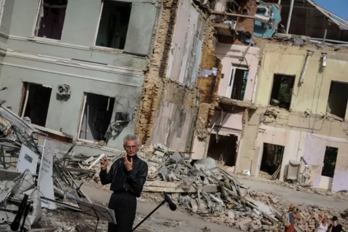 RC2ST8AOQN71-1720857077