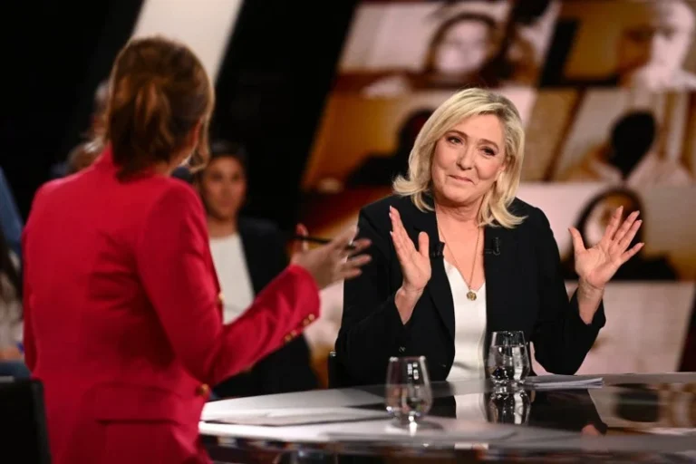 لوبن: نصر اليمين المتطرف تأجل فقط