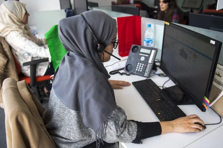 الوجهة المغربية تجذب مراكز النداء العالمية بالرقمنة واللغات والتنافسية