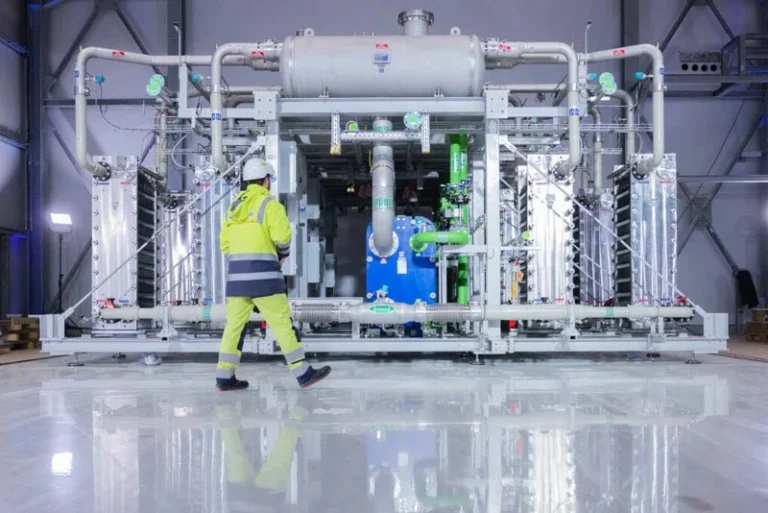 المغرب يتقاسم مع المنتظم الدولي خطّة تطوير مشاريع الهيدروجين الأخضر