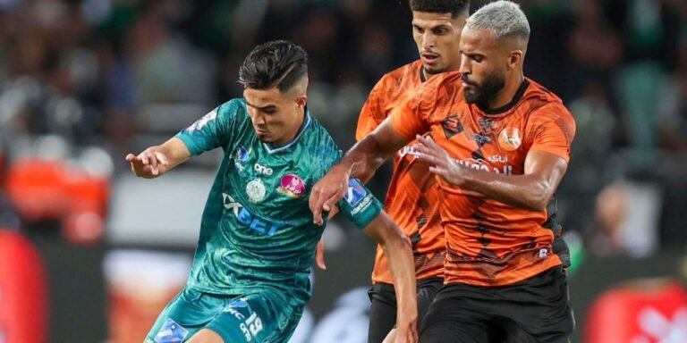 الرجاء يفتتح البطولة بهزيمة أمام بركان