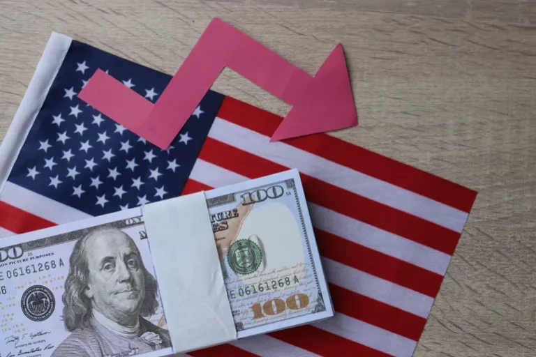 الوظائف في أميركا تخالف التوقعات والبطالة ترتفع