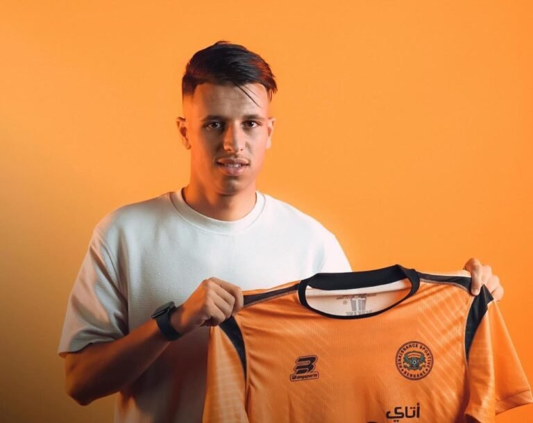 اللاعب عماد الرياحي يعزز صفوف فريق نهضة بركان