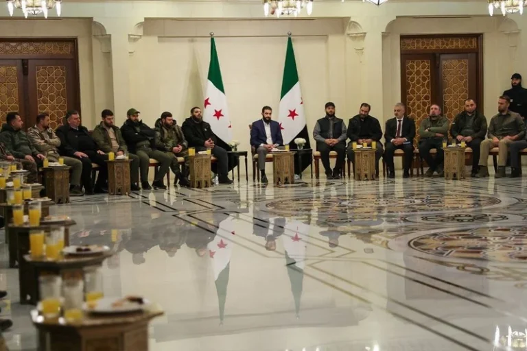 وزارة الدفاع تدمج الفصائل السورية