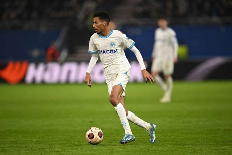 نادي باناثينايكوس يتراجع عن التفاوض مع مارسيليا لشراء عقد أوناحي