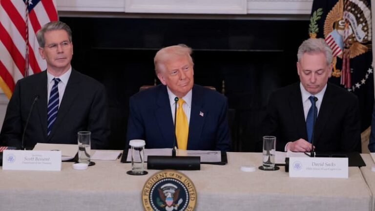 البيت الأبيض : ترامب يعقد اجتماعًا مع قادة العملات الرقمية