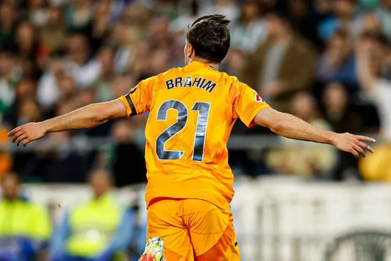 إبراهيم دياز يطمئن أنصار الريال