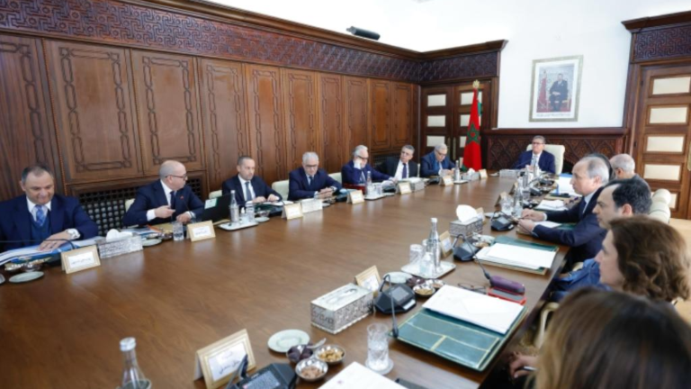 مجلس الحكومة يصادق على مشروع مرسوم لإحداث منطقة التصدير الحرة « طنجة طيك »