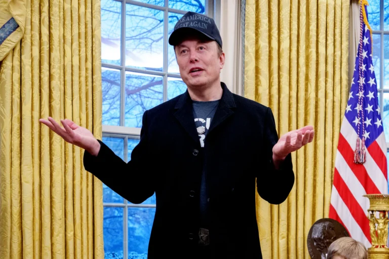 إيلون ماسك يدعو الولايات المتحدة للانسحاب من الناتو
