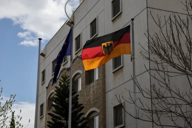 إعادة فتح السفارة الألمانية في دمشق