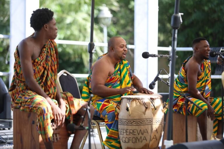 السبروى الغاني يضيء مهرجان فاس