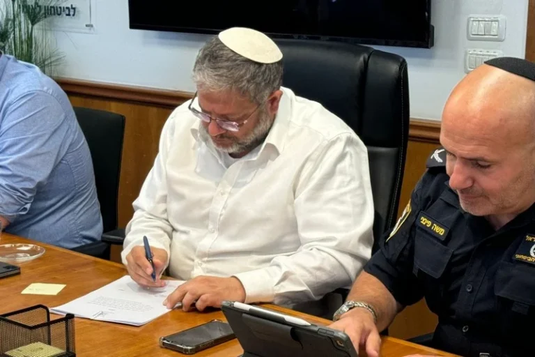 بن غفير يدعو إلى « دخول كامل » لغزة