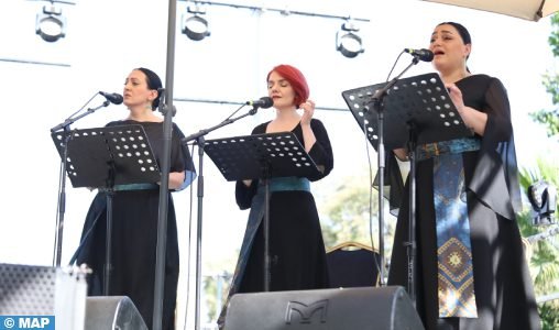 مهرجان فاس: الفلكلور الأرمني يعانق جنان السبيل
