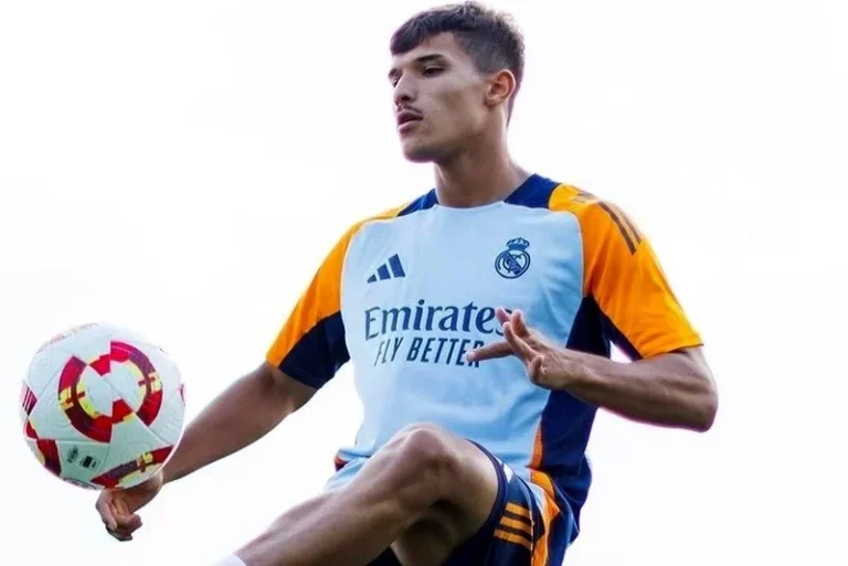 لخديم يدعم الفريق الأول لريال مدريد