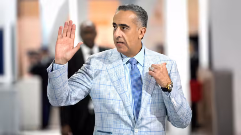 الدار البيضاء: ترقية استثنائية لشرطي أُصيب بجروح خطيرة أثناء أداء واجبه