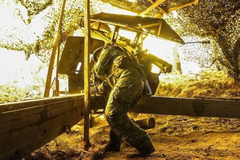 أوكرانيا تعلن عن هجوم في سيبيريا