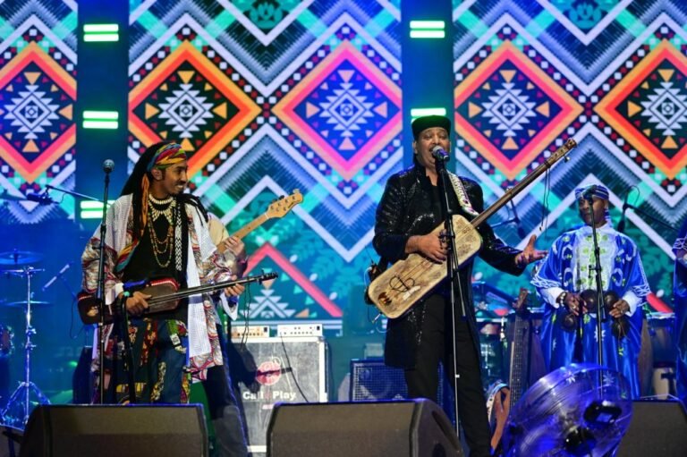 جازابلانكا 2025: ختام مذهل يجمع بين اندماج الموسيقى الغناوية وعرض مكلمور